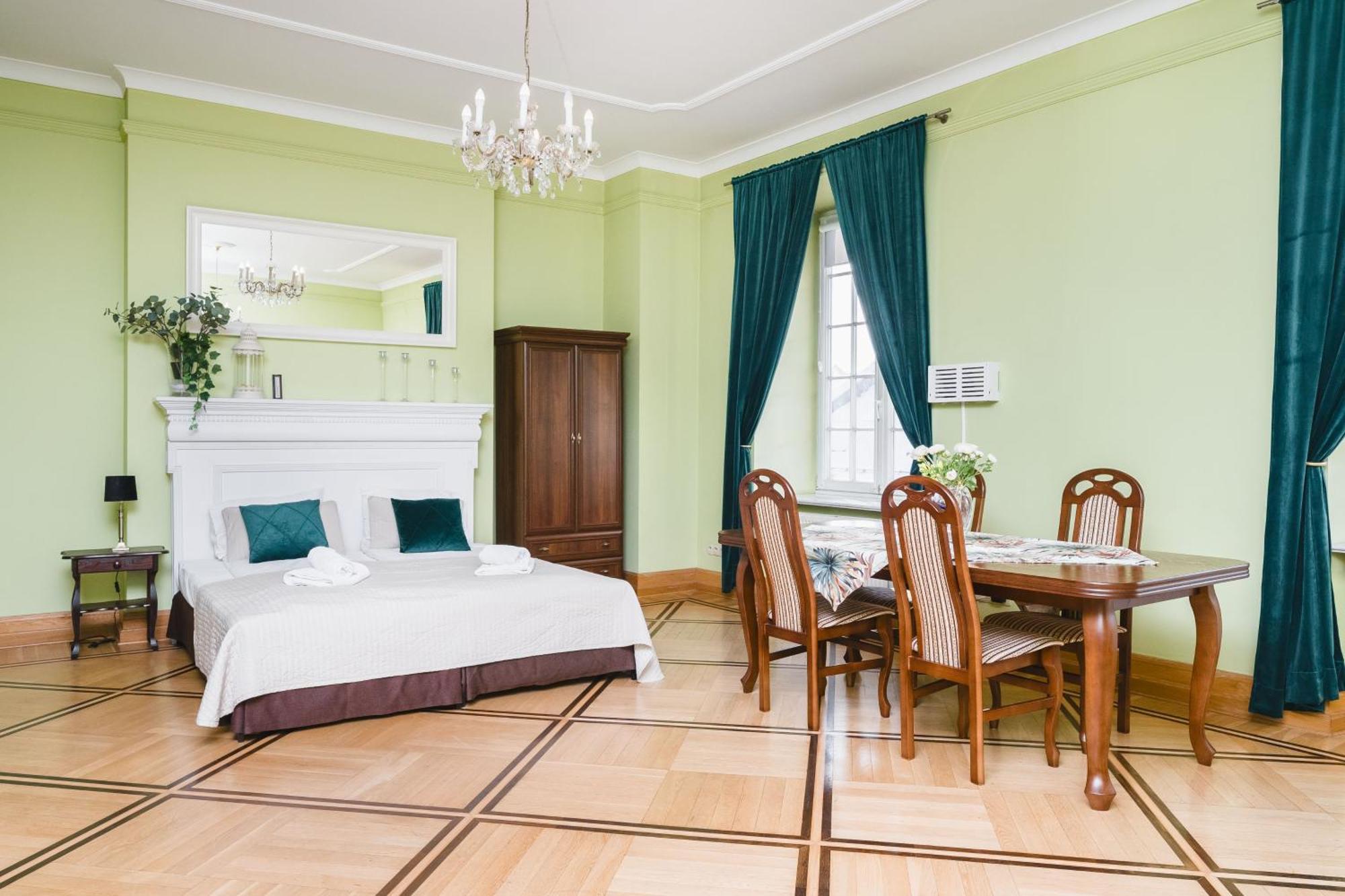 Apartamenty W Palacu Pod Baranami Krakov Exteriér fotografie