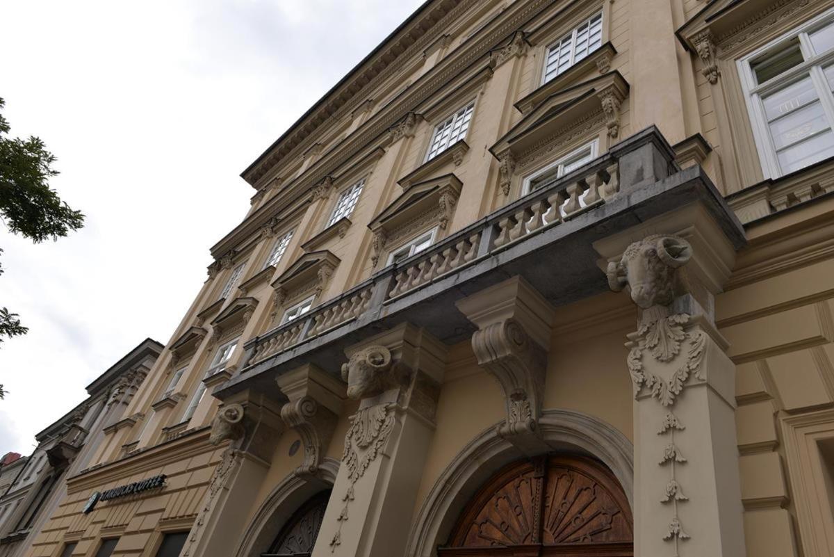 Apartamenty W Palacu Pod Baranami Krakov Exteriér fotografie