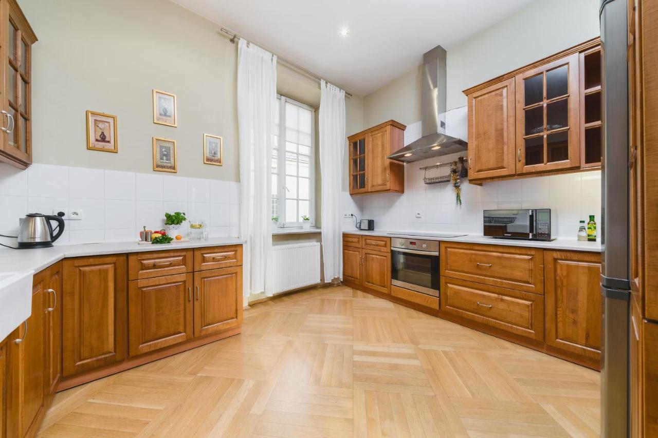 Apartamenty W Palacu Pod Baranami Krakov Exteriér fotografie